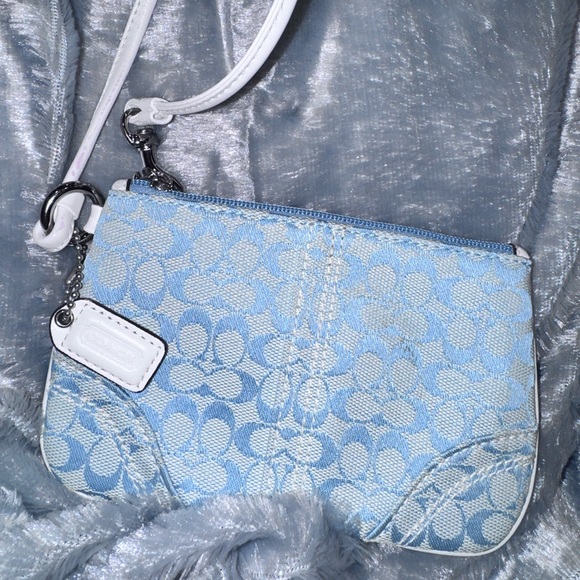 Coach Handbags - Coach Light Blue Signature Jacquard Wristlet w/hangtag